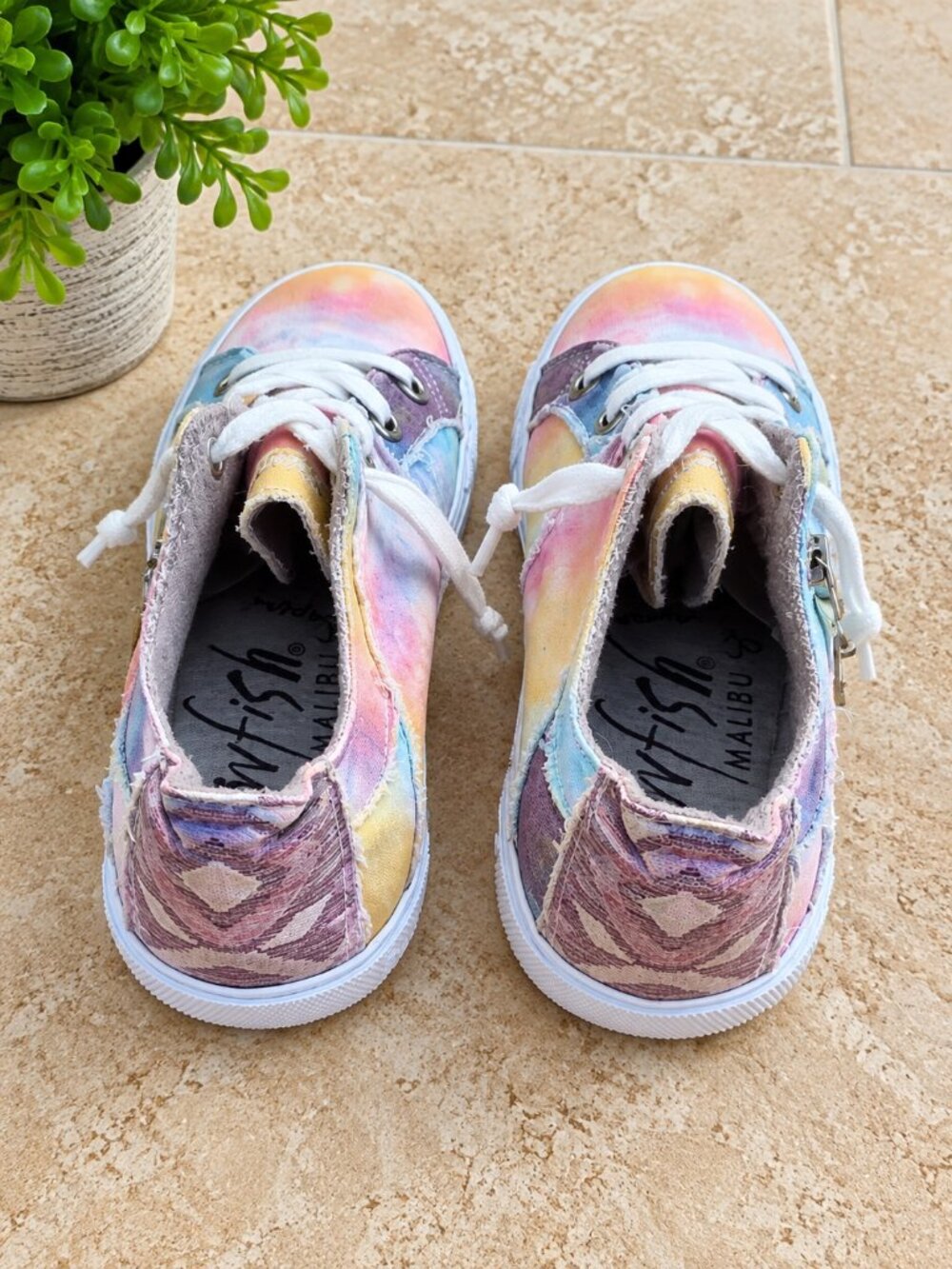 Blowfish Malibu Women's Fruit Sneaker, Desert Sky Tie Dye, 9 - Picture 2 of 5